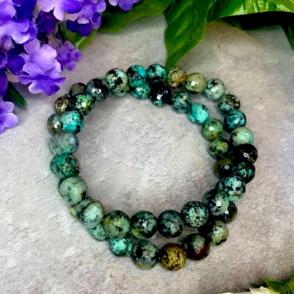 Last one - African Turquoise crystal/gemstone bracelet - Picture 2 of 5